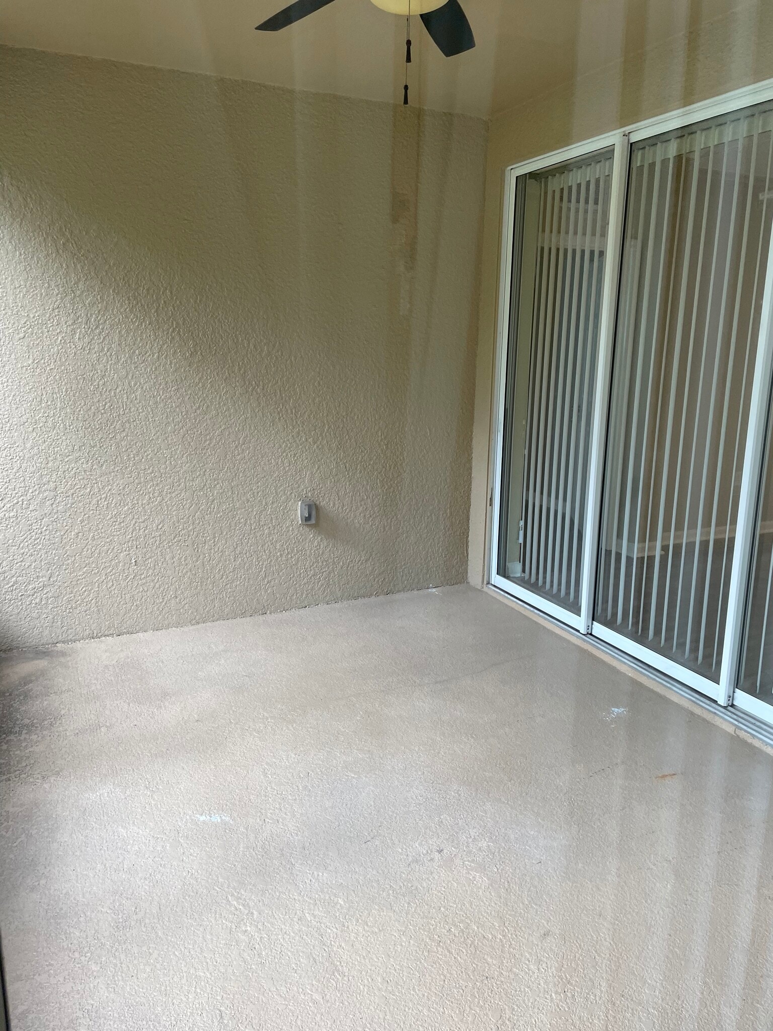 Building Photo - 2576 San Tecla St