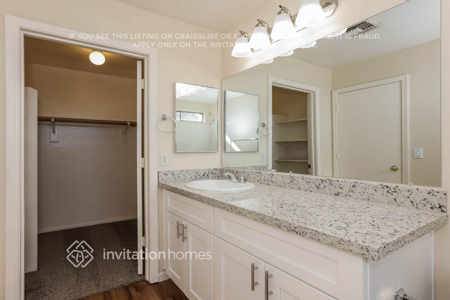 Building Photo - 12537 W Willow Ave