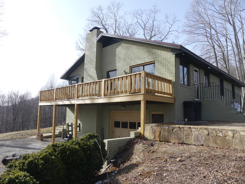 Deck - 416 Banks Mountain Dr