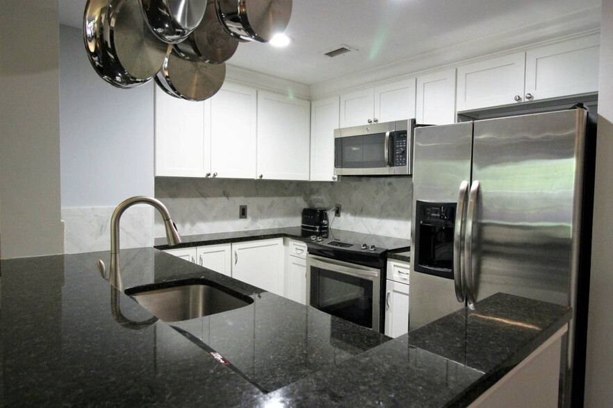 Kitchen - 2301 N St NW