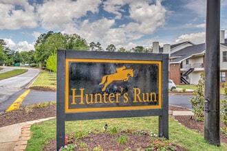 Building Photo - Hunters Run