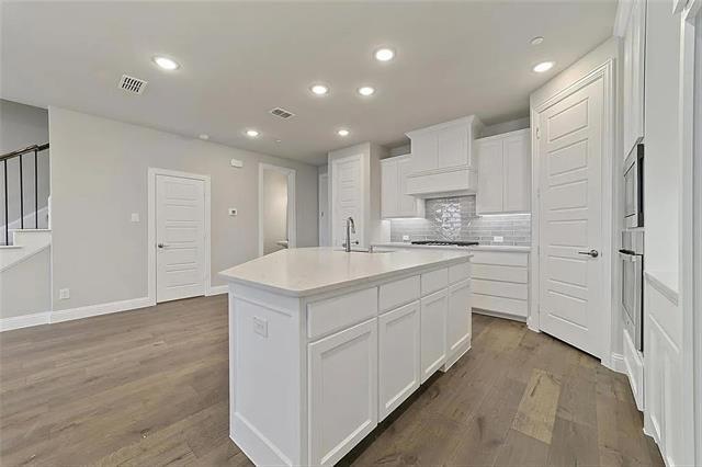 Building Photo - 1964 Sweetwater Ln