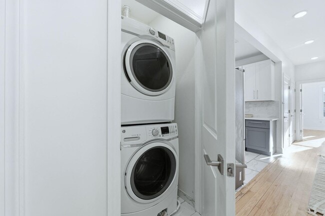 Building Photo - 23 Randolph Ave