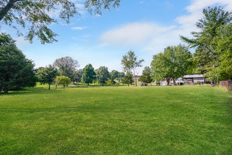 Building Photo - 634 Pollard Rd