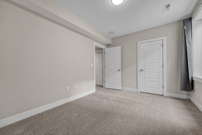 Building Photo - $3,145.95- 3 Bed, 3.5 Bath Townhome in Denver with Central AC and In Unit Laundry