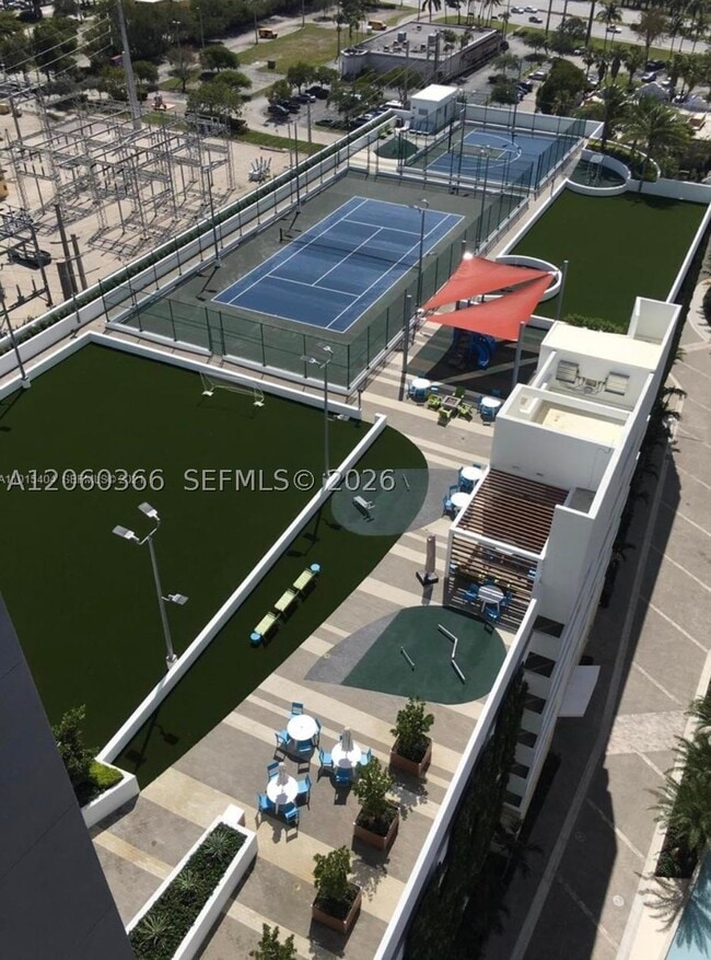 Building Photo - 16385 Biscayne Blvd