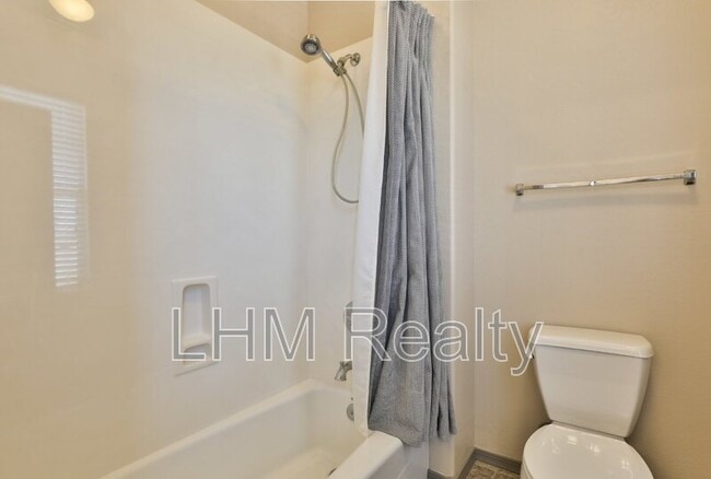 Building Photo - 3156 E Austin Dr