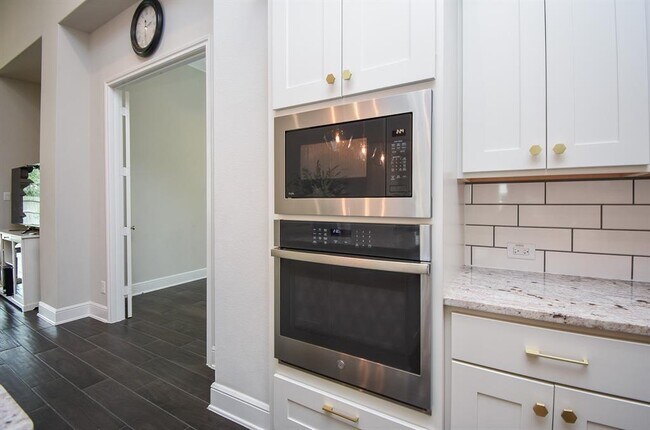 Building Photo - 4718 Mesquite Terrace Dr
