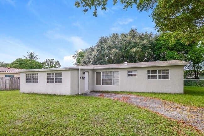 Building Photo - 6210 NW 13th St