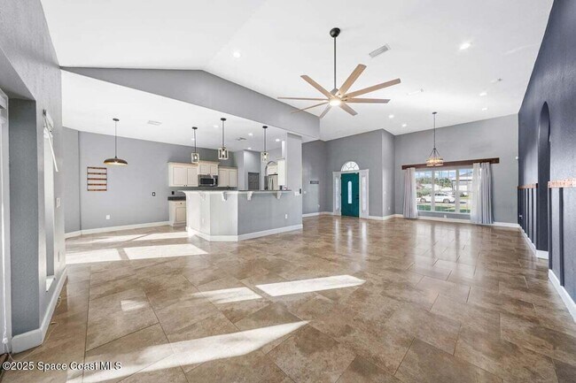 Building Photo - 6495 Bamboo Ave