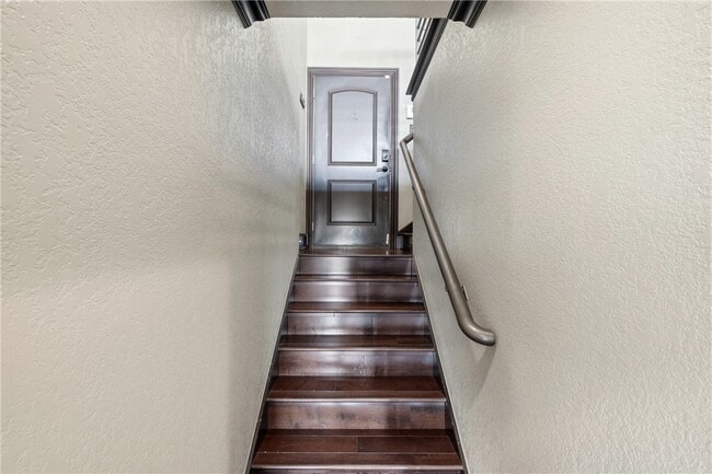 Building Photo - 14807 Dutchmans Dr