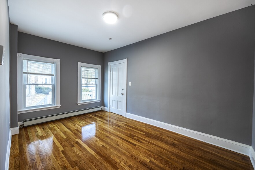 Entry - 36 W Highland Ave