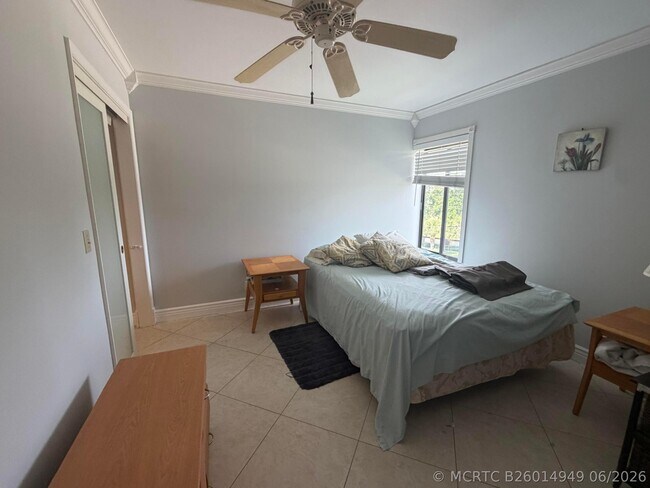 Building Photo - 14475 Strathmore Ln