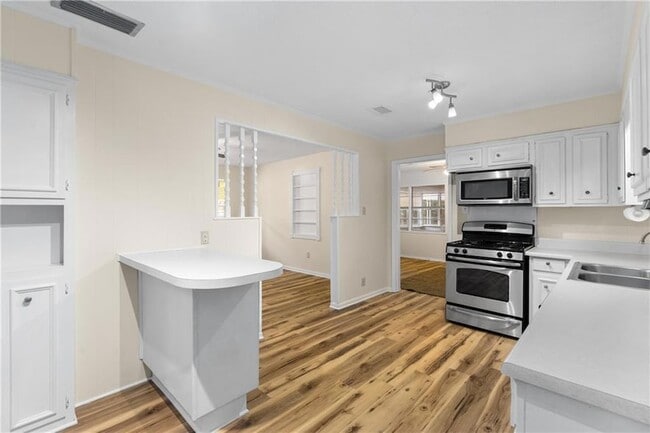 Building Photo - 4469 Blackwell Nursery Rd