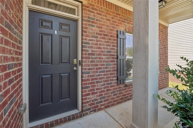 Building Photo - 462 Fredrick Dr