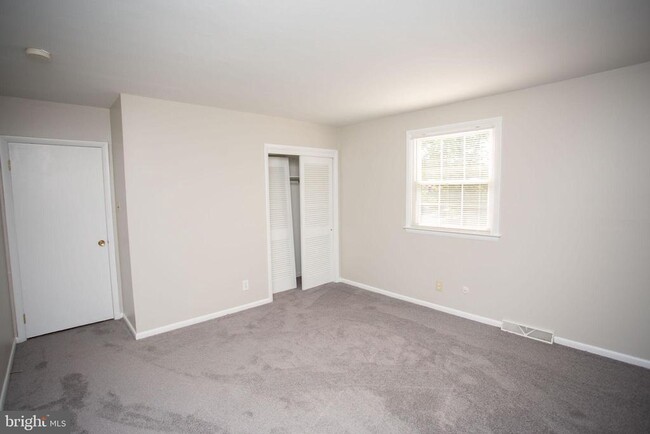 Building Photo - 1016 Eagle Ln