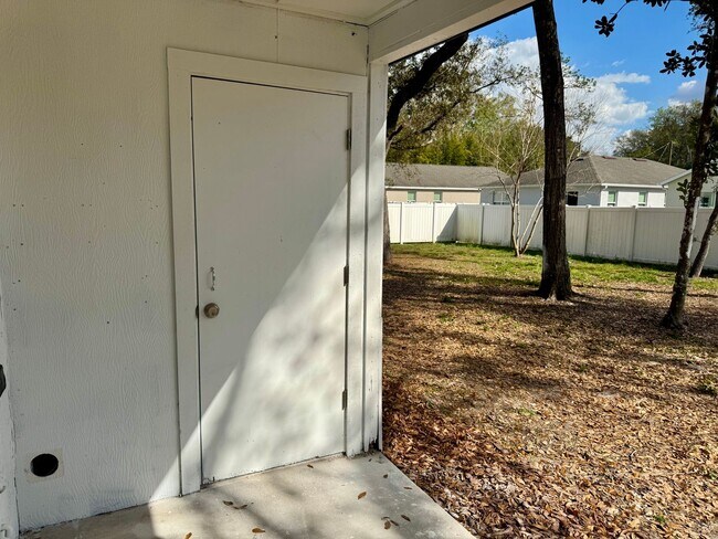 Building Photo - Rosedale