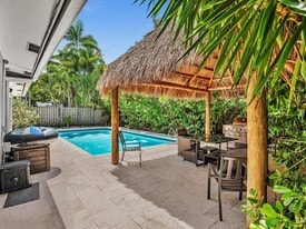 Building Photo - 1786 NE 21st St