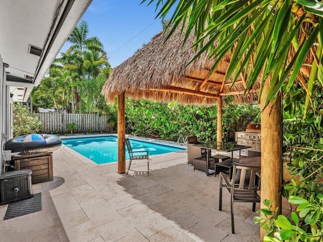 Building Photo - 1786 NE 21st St