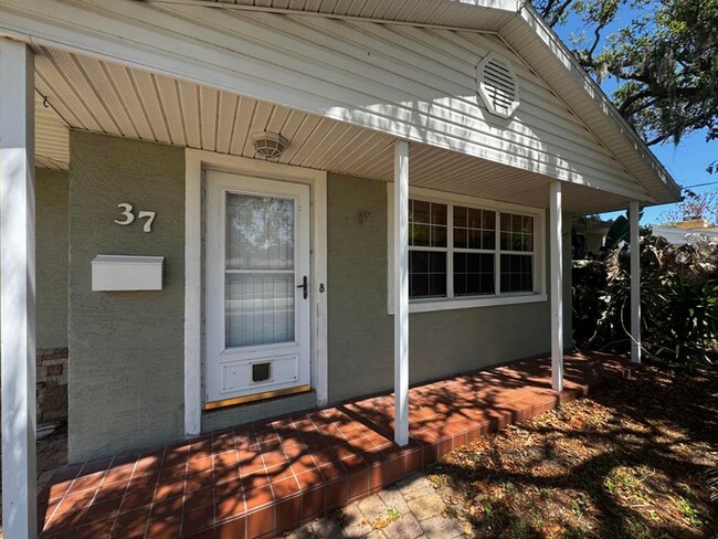 Building Photo - Beautiful Beachside Home in Ormond Beach!