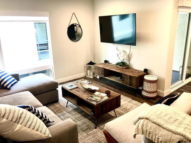 Building Photo - 1903 S Myers St