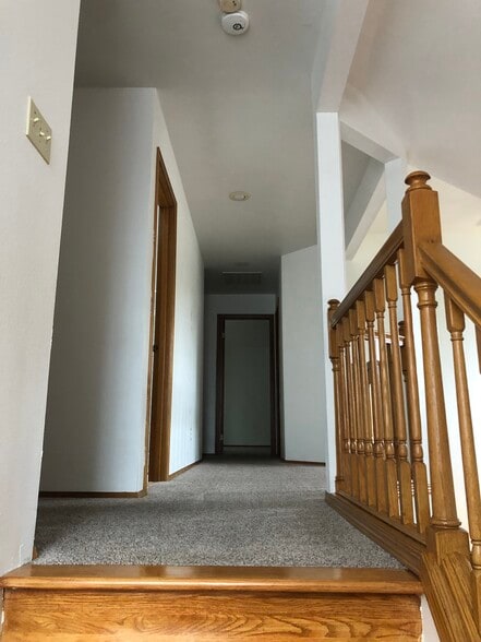 Building Photo - 10918 Crocus Pl NW