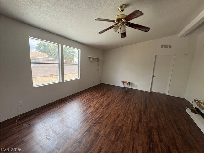 Building Photo - 4877 Saguaro Way