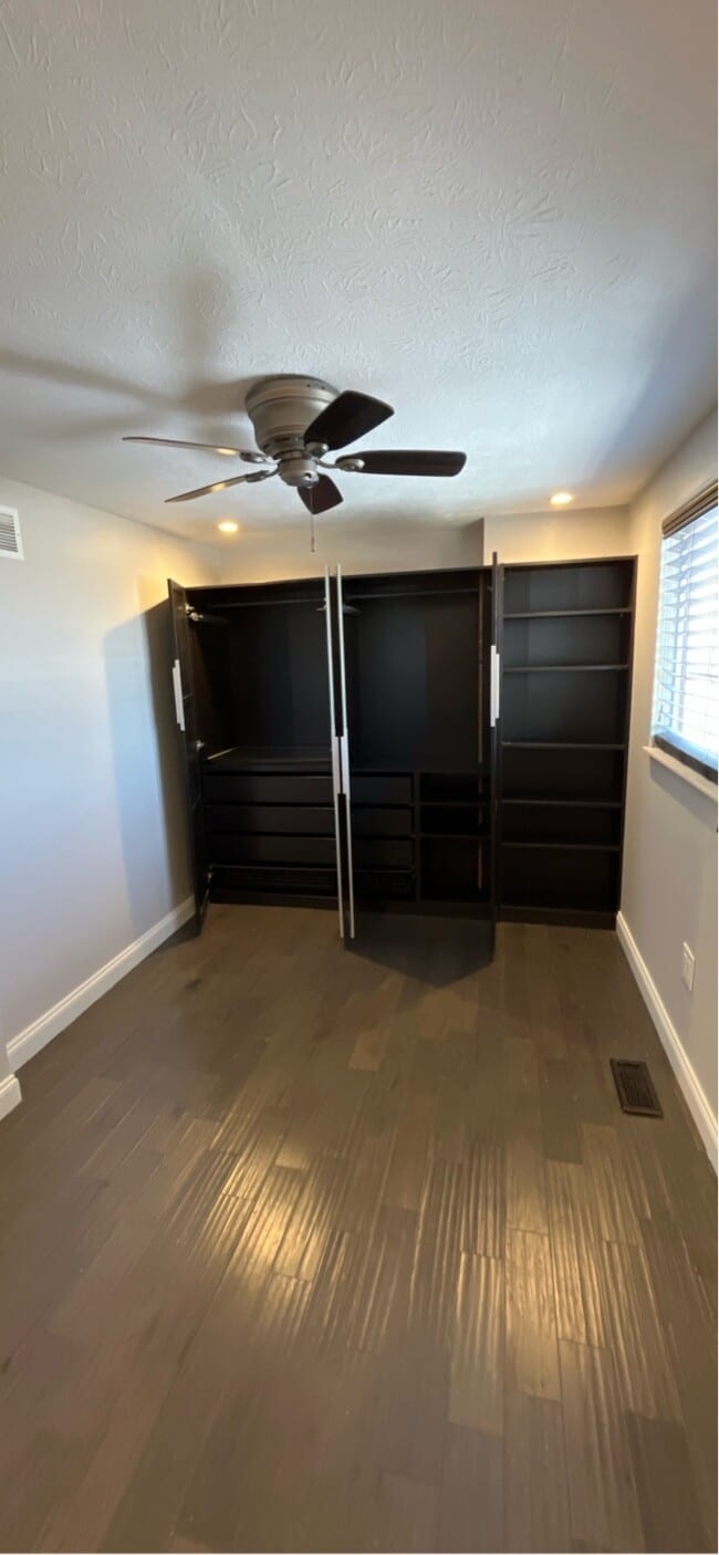 Building Photo - 208 Bonnie Brae Dr