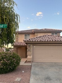 Building Photo - GREAT 4 BEDROOM 2 BATH HOME