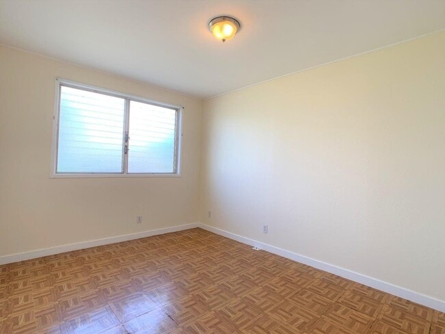 Building Photo - Waimea Apartment For Rent
