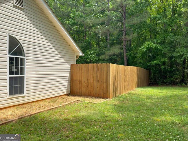 Building Photo - 106 Kimbell Farm Dr