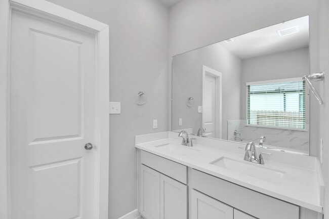Building Photo - 6702 Arabella Lakes Dr
