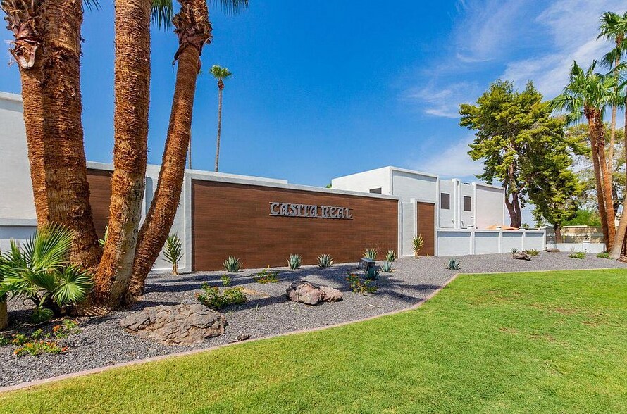 Building Photo - 8562 E Indian School Rd