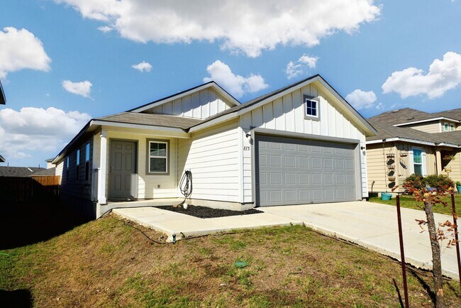 Building Photo - Stylish Move-In Ready Home in Rosillo Ranch, San Antonio, TX - Realtor Commission: $400