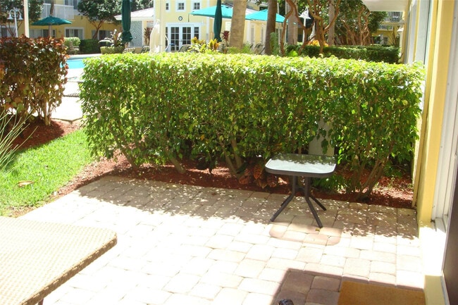 Building Photo - 1515 E Broward Blvd