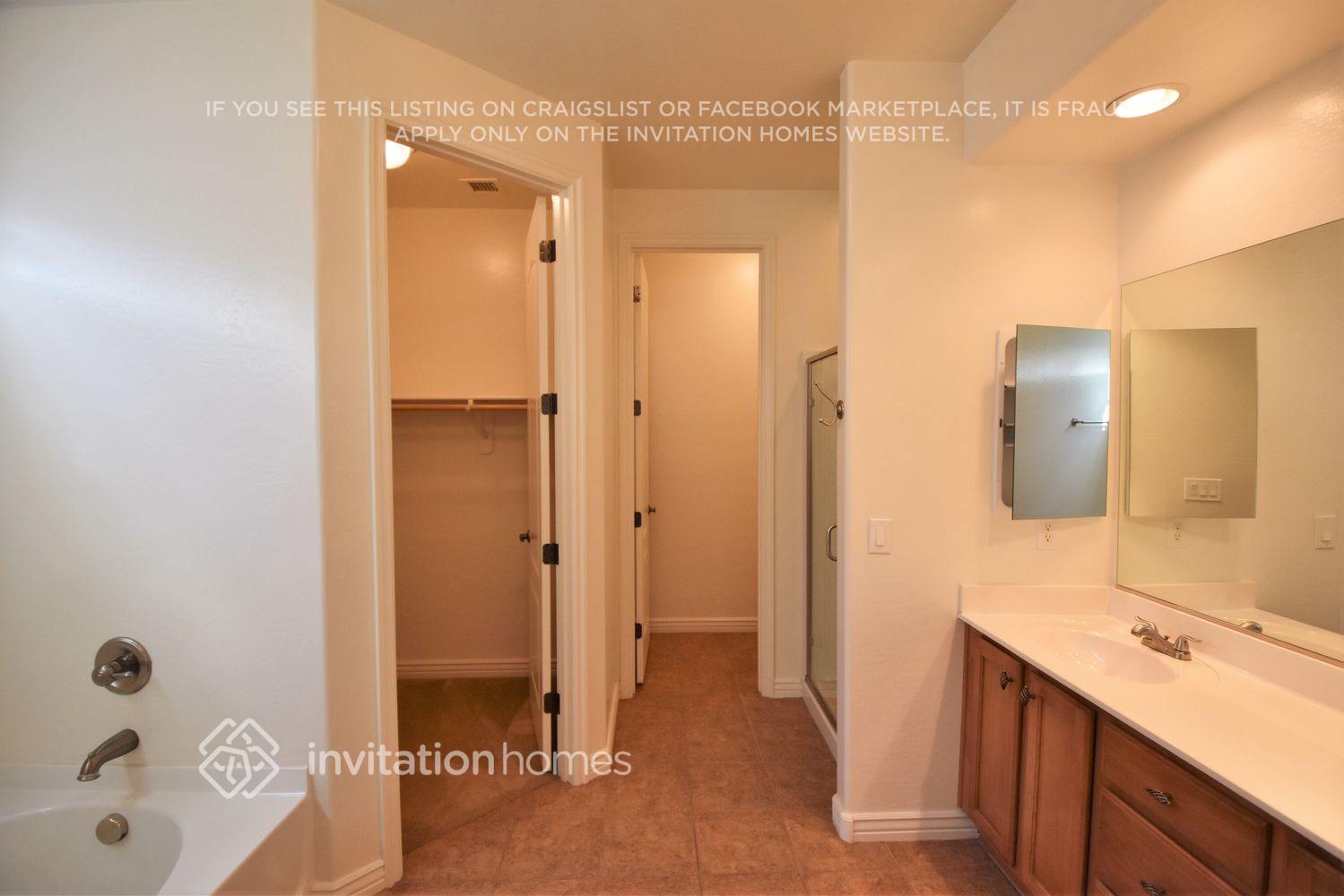 Building Photo - 254 S Aaron