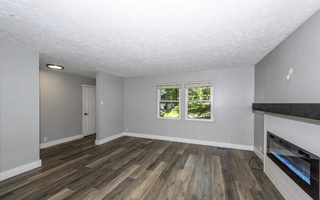 Building Photo - 1412 Marconi Dr