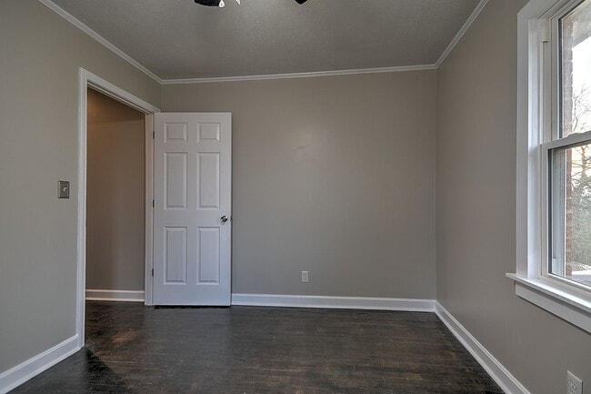 Building Photo - 108 Cottonwood Dr