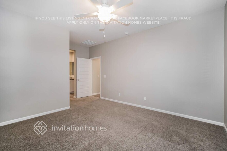 Building Photo - 5025 N 189th Dr