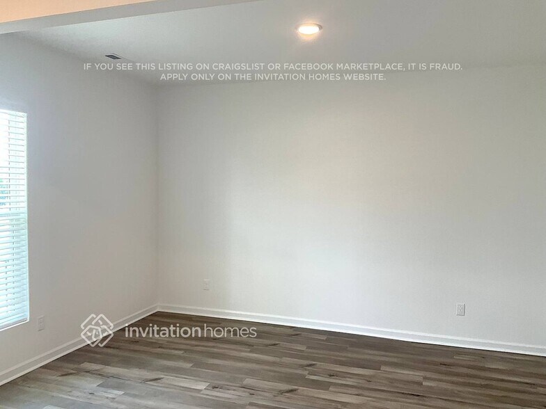 Building Photo - 3816 Lantern Ln