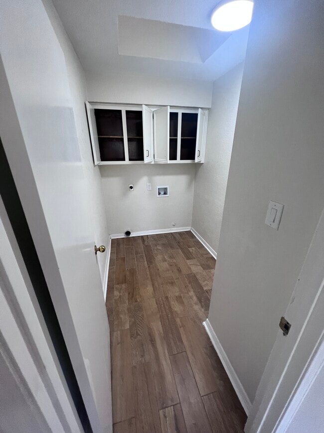 Building Photo - 502 Dowitcher Cir