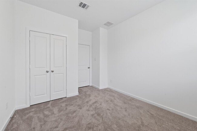 Building Photo - 9730 Westminster Mnr Dr