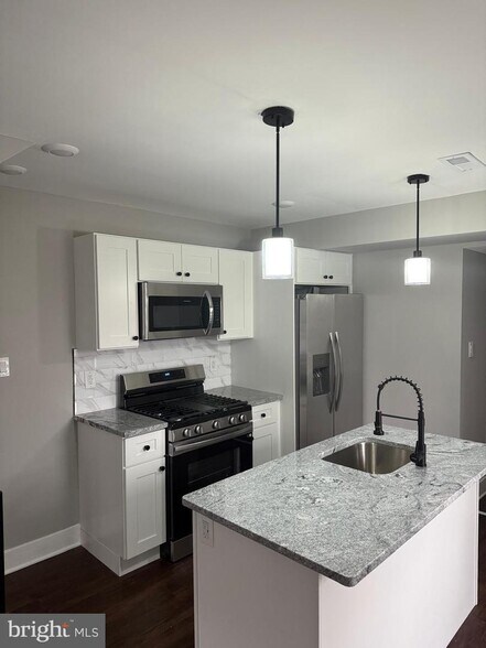 Building Photo - 334 Church Rd