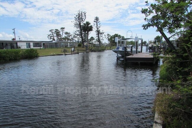 Building Photo - 401 Palmetto Dr