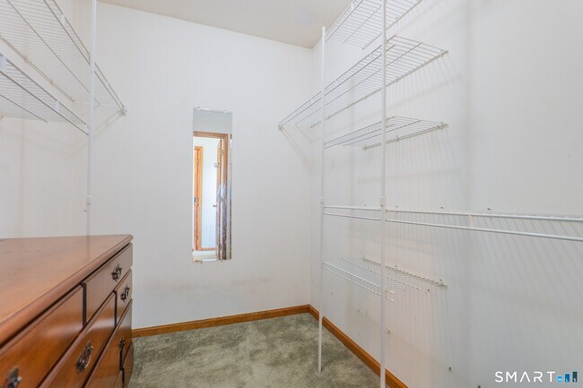 Building Photo - 9 Pleasant St