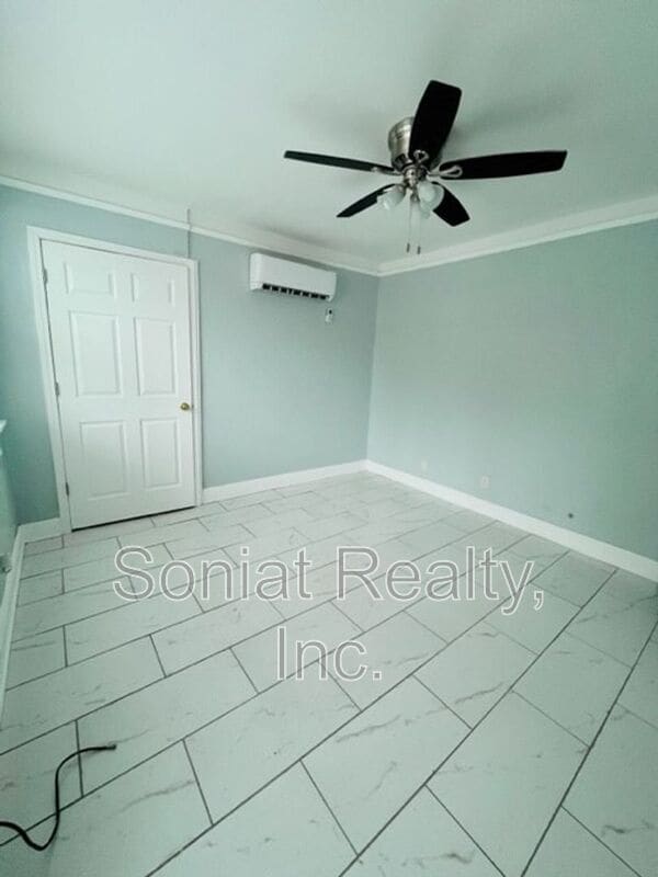 Building Photo - 2607 Columbus St