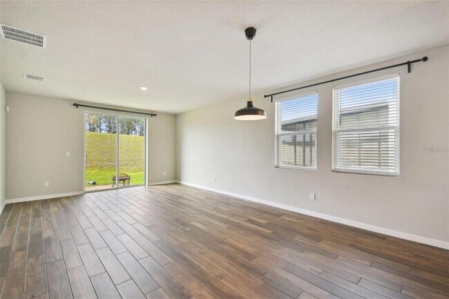 Building Photo - 3218 Bella Vista Dr