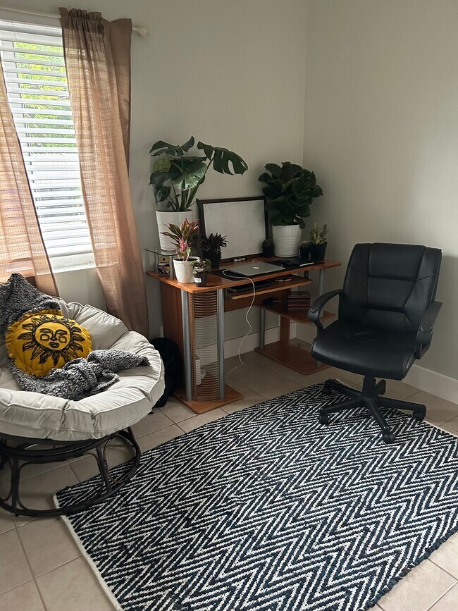 Building Photo - 1516 N Andrews Ave