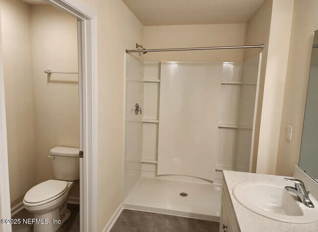 Building Photo - 130 Pasadena Dr