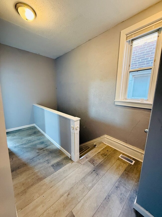 Building Photo - 5345 Wells Ave